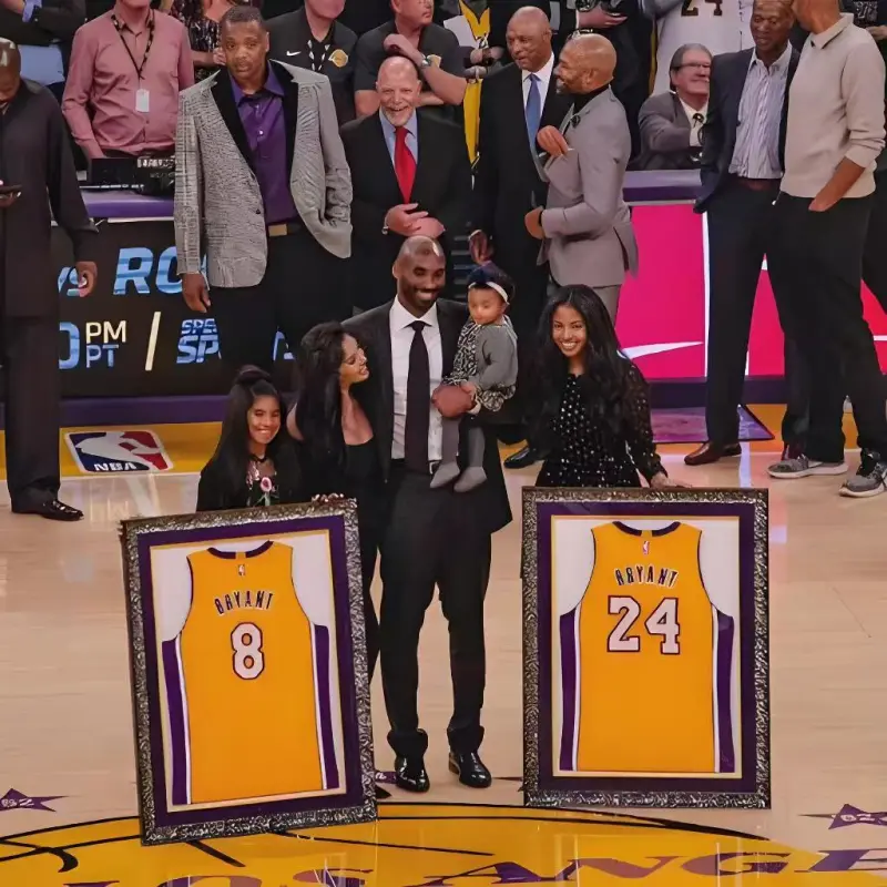 科比退役10周年：一代人的青春，从未离场